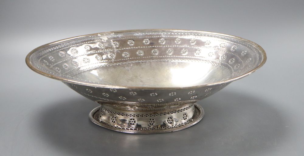 A George III Old Sheffield plate oval basket with pierced decoration, 33cm